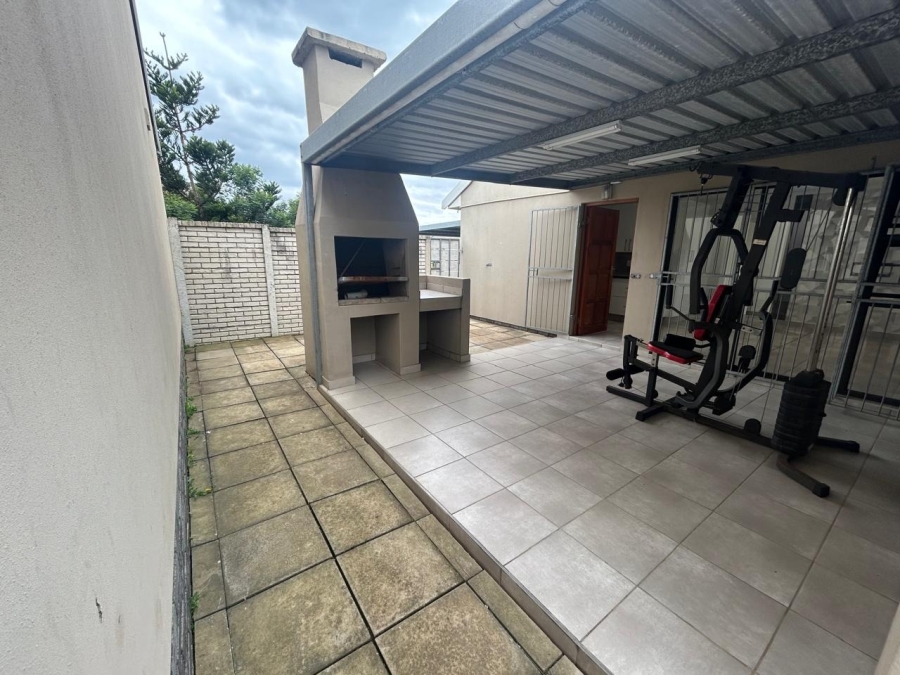 To Let 2 Bedroom Property for Rent in Gonubie Eastern Cape